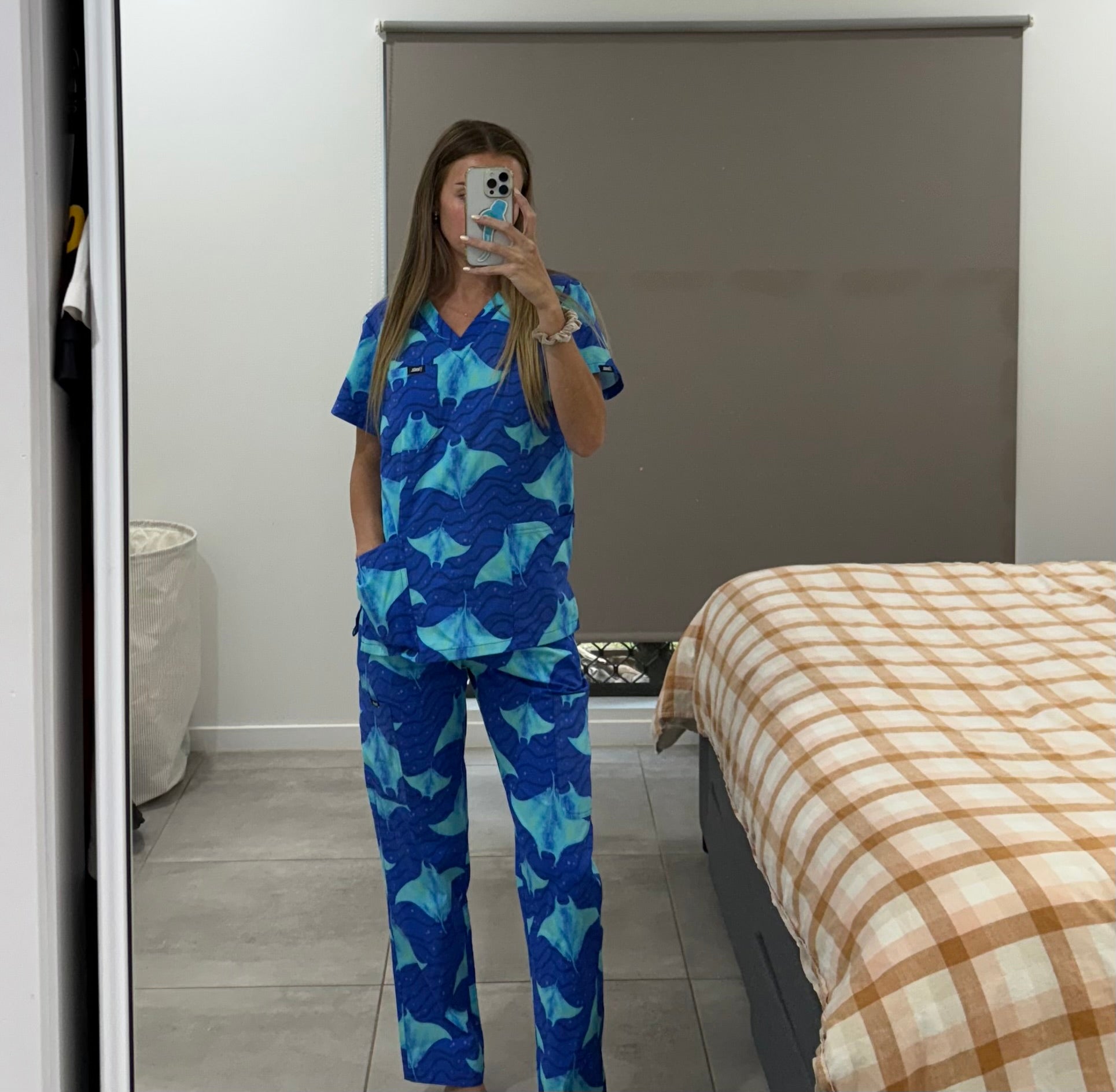 MISPRINT FINAL SALE Stingray Splash Scrub Set - KODA SCRUBS